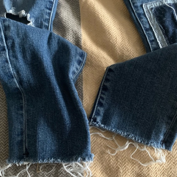 Levi’s woman’s 711 skinny filiforme blue jeans size 26 ** 2 for $25.00** - Picture 4 of 12